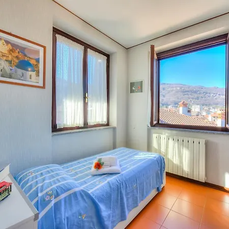 Laura's Cozy Center - Happy Apartment Stresa