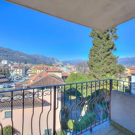 Apartment Laura's Cozy Center - Happy Stresa