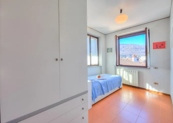 Laura's Cozy Center - Happy Lägenhet Stresa